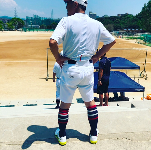 野球ユニフォームパンツハーフパンツの着用イメージ